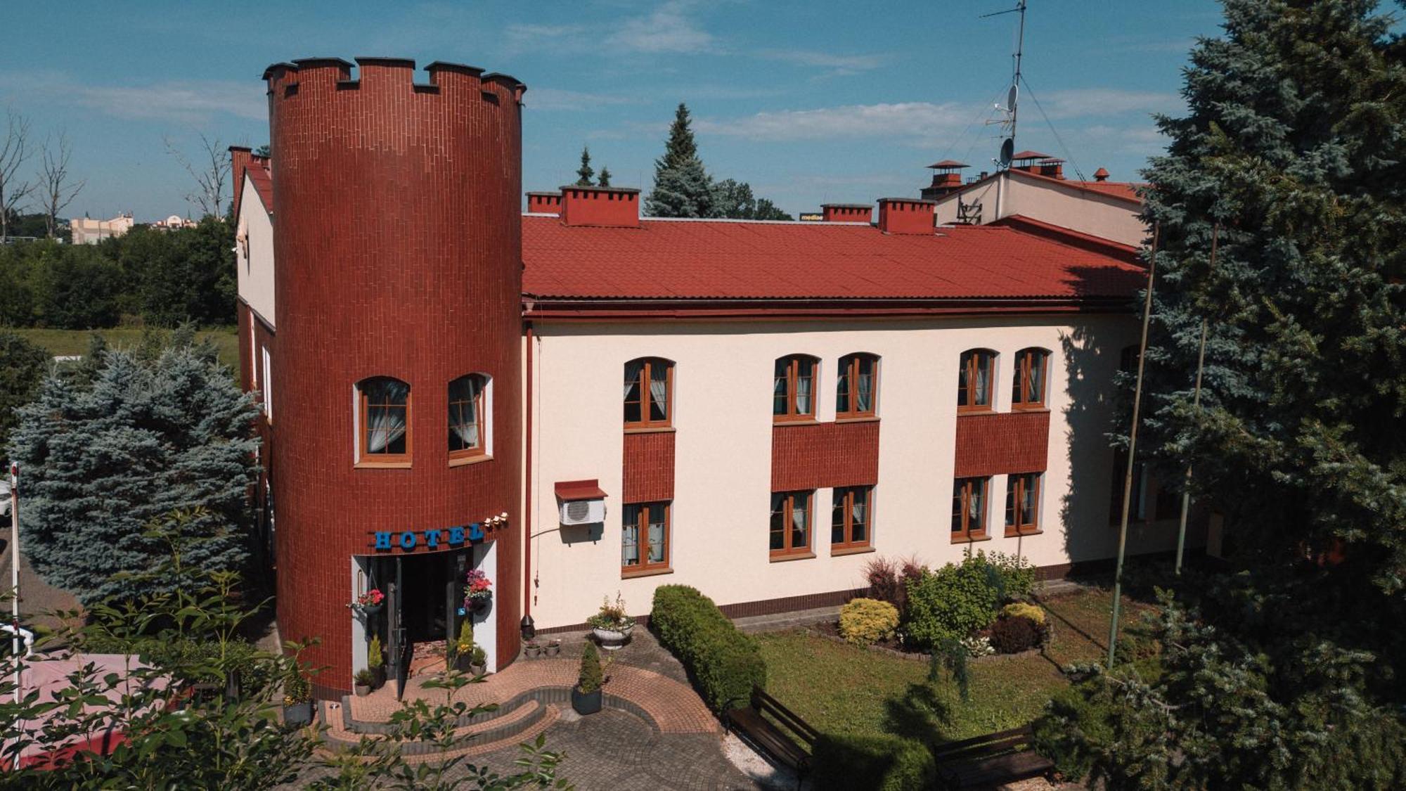 Hotel Marko Przemysl Ngoại thất bức ảnh