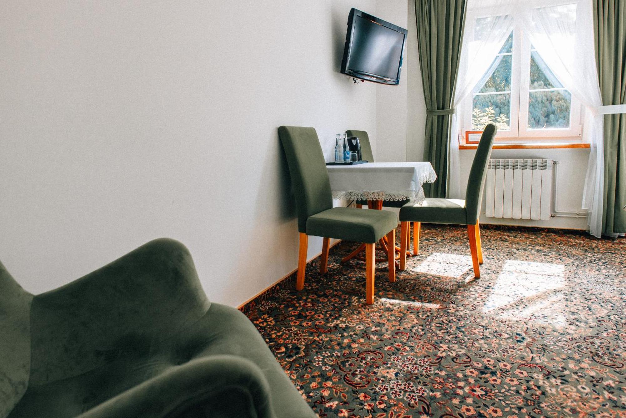 Hotel Marko Przemysl Ngoại thất bức ảnh